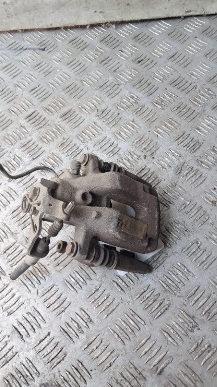 Etrier dreapta spate Citroen C4 B7 1.6 HDI an 2010 - 2015