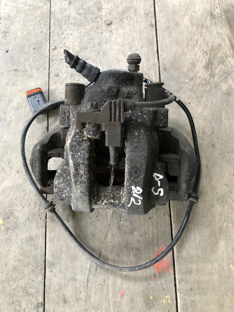 Etrier dreapta spate Mercedes E Class w212 an 2009