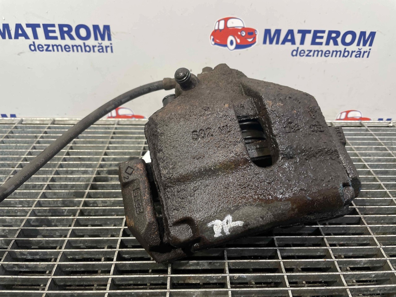 ETRIER FATA DREAPTA AUDI A3 A3 2.0 TDI - (2007 2012)