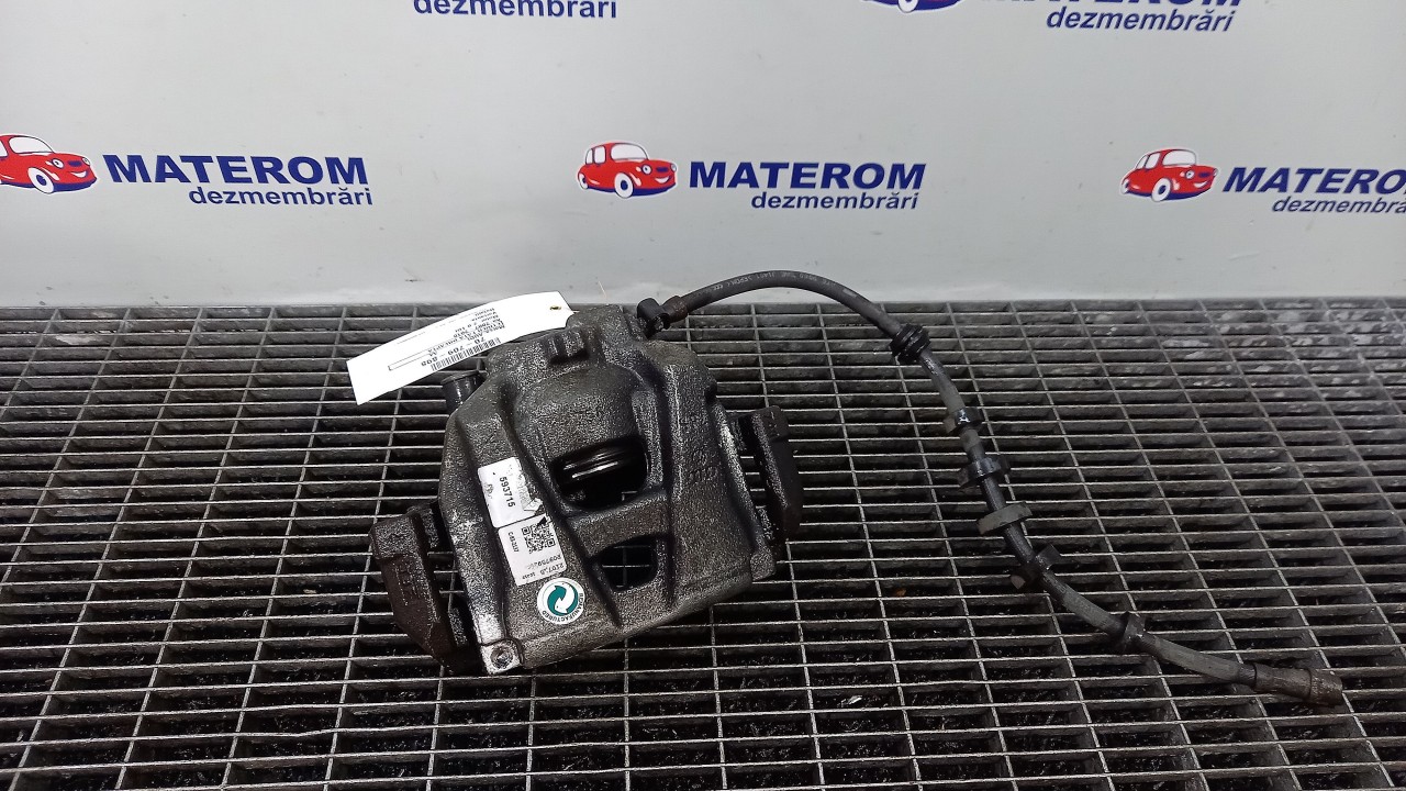 ETRIER FATA DREAPTA AUDI A4 A4 2.0 TDI - (2007 2011)