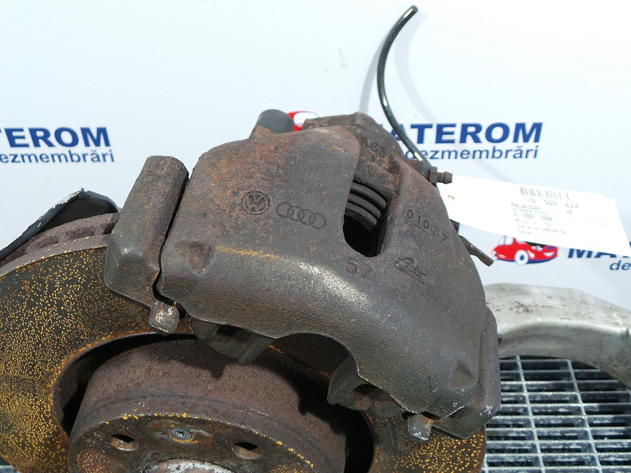 ETRIER FATA DREAPTA AUDI A6 2.7 TDI - (2004 2009)
