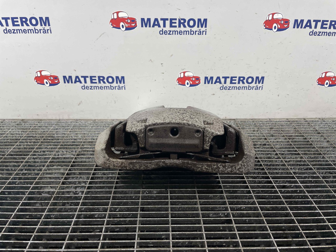 ETRIER FATA DREAPTA BMW SERIA 5 E 60 SERIA 5 E 60 2.0 D - (2007 2010)