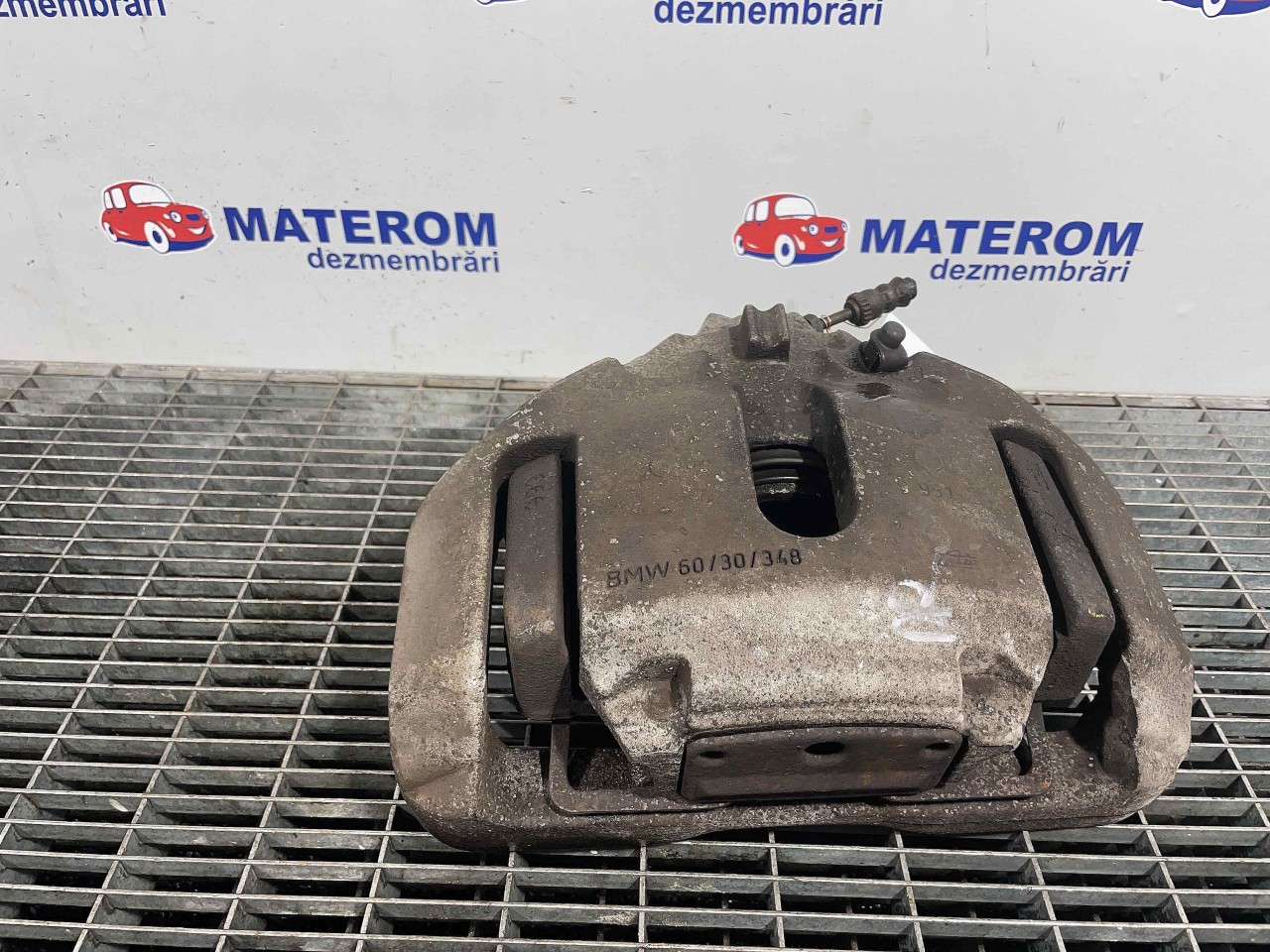 ETRIER FATA DREAPTA BMW SERIA 5 F 10 SERIA 5 F 10 2.0 D - (2014 2017)