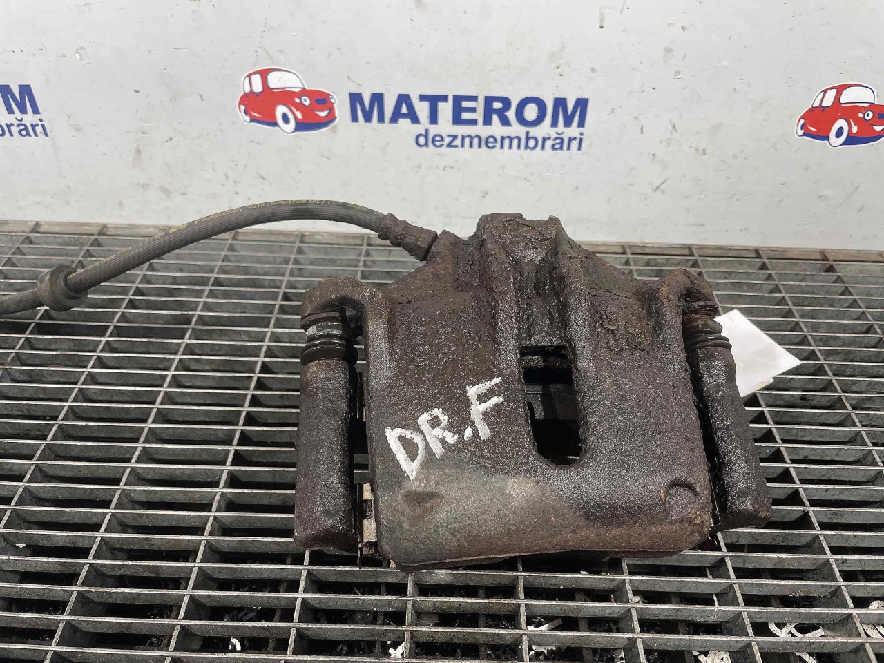 ETRIER FATA DREAPTA CITROEN C3 1.4 VTI - (2009 2016)
