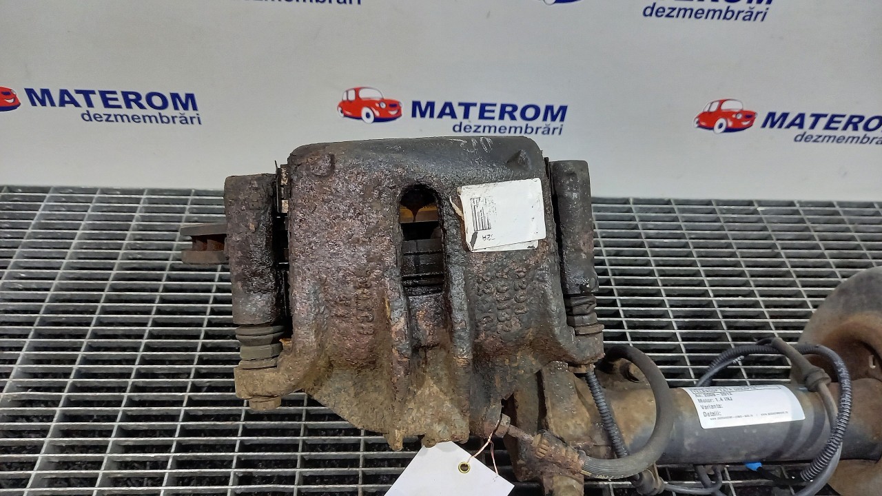 ETRIER FATA DREAPTA CITROEN C3 PICASSO 1.4 INJ - (2009 2012)