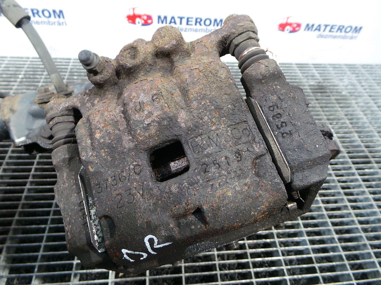 ETRIER FATA DREAPTA FORD FIESTA 1.25 INJ - (2008 2012)