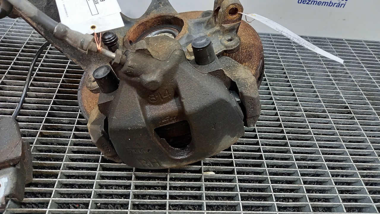 ETRIER FATA DREAPTA FORD FOCUS 1.6 INJ -