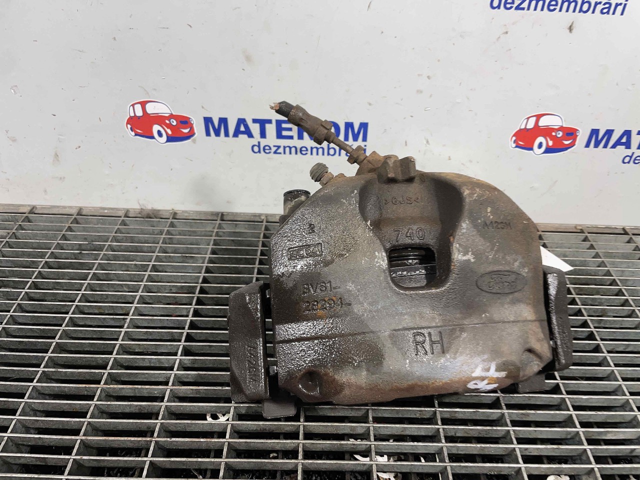 ETRIER FATA DREAPTA FORD KUGA 2.0 TDCI - (2012 2019)