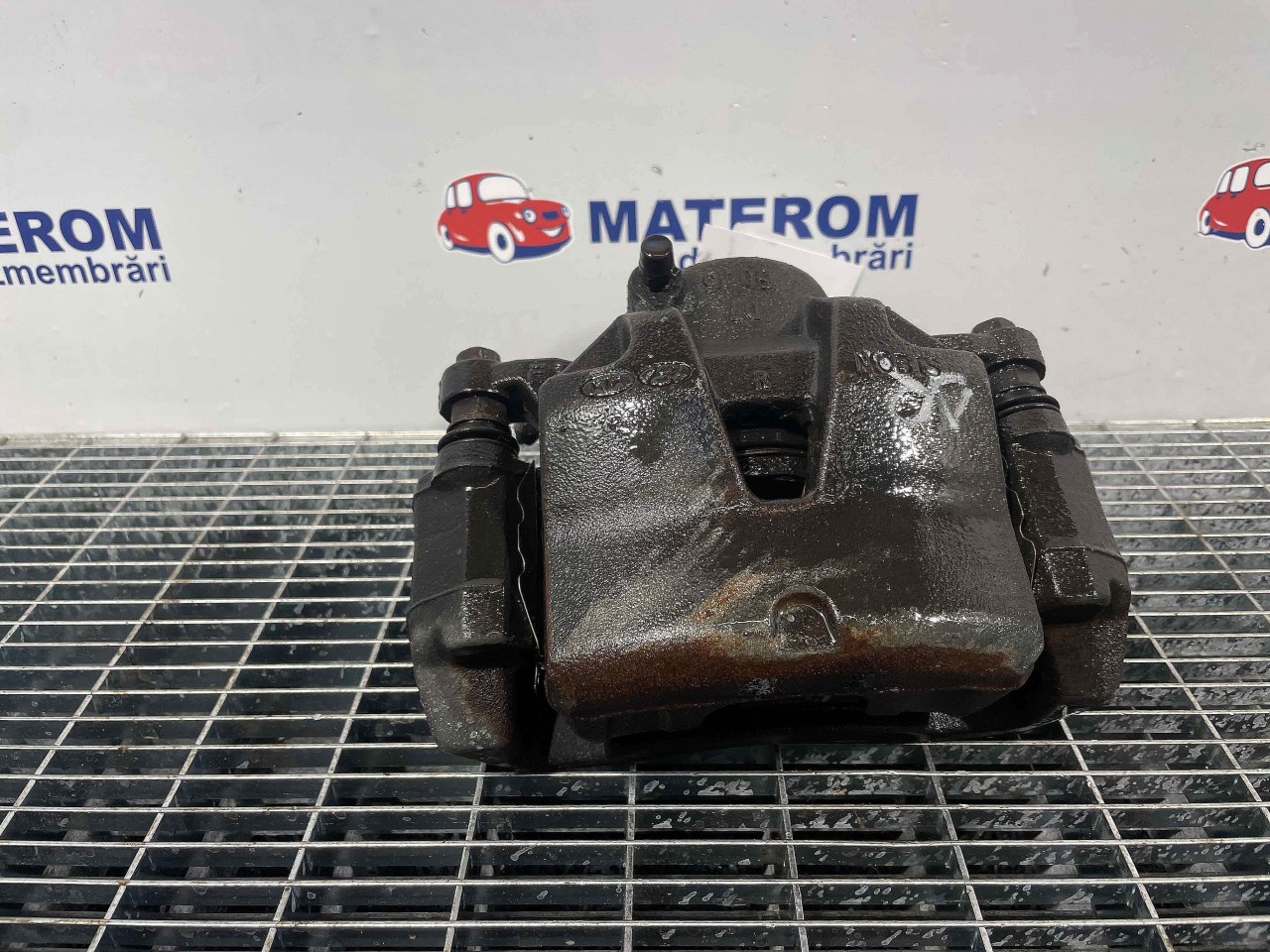 ETRIER FATA DREAPTA HYUNDAI TUCSON TUCSON 1.7 CRDI - (2015 2019)