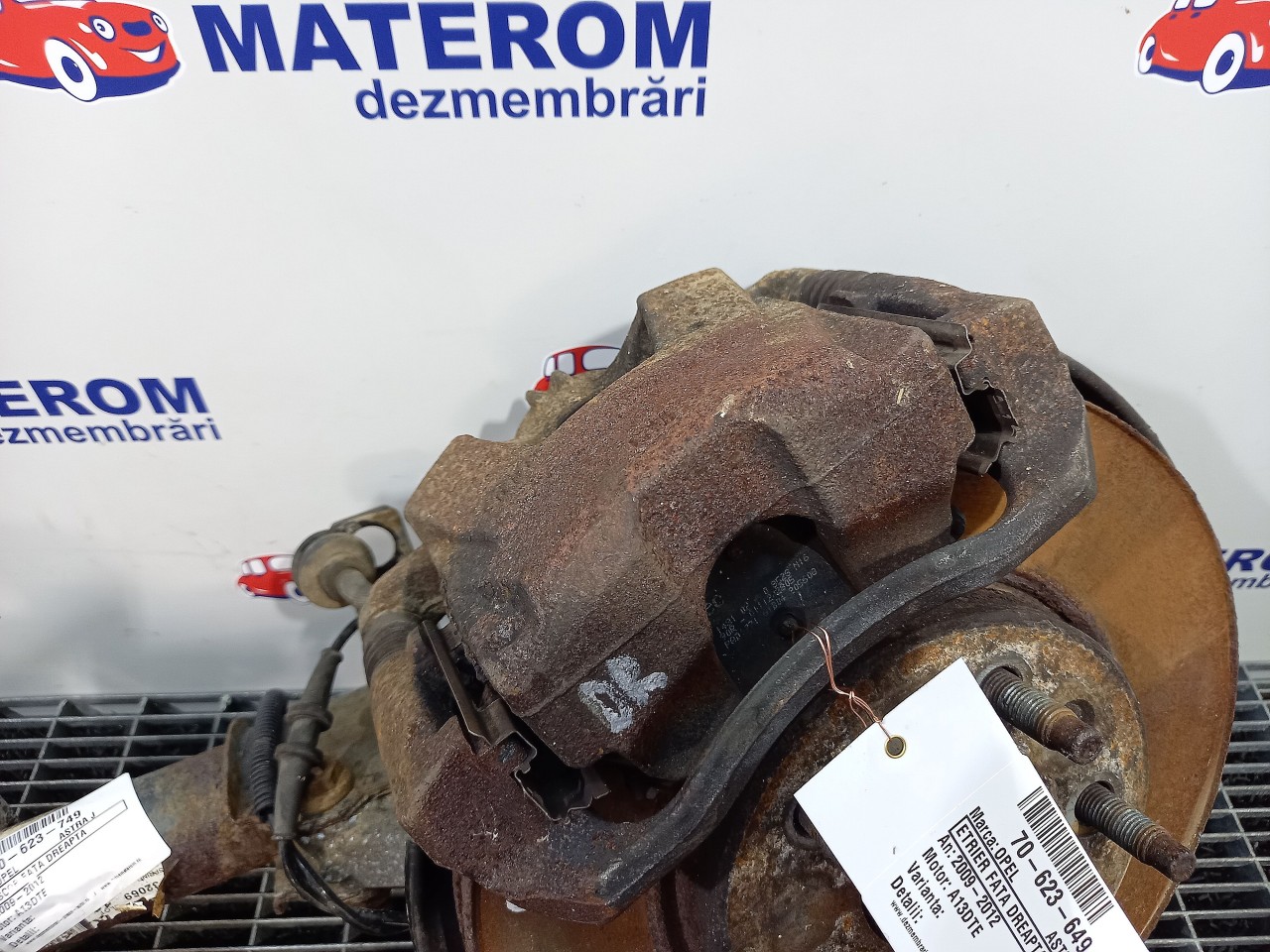 ETRIER FATA DREAPTA OPEL ASTRA J ASTRA J A13DTE - (2009 2012)