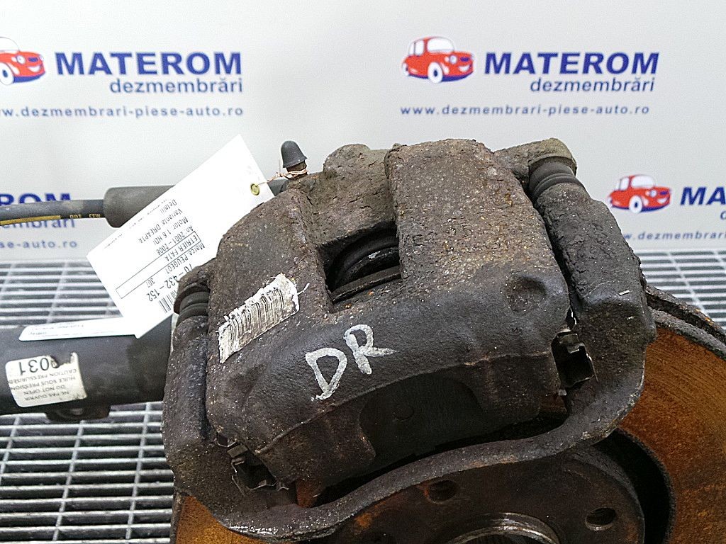 ETRIER FATA DREAPTA PEUGEOT 307 1.6 HDI - (2001 2008)