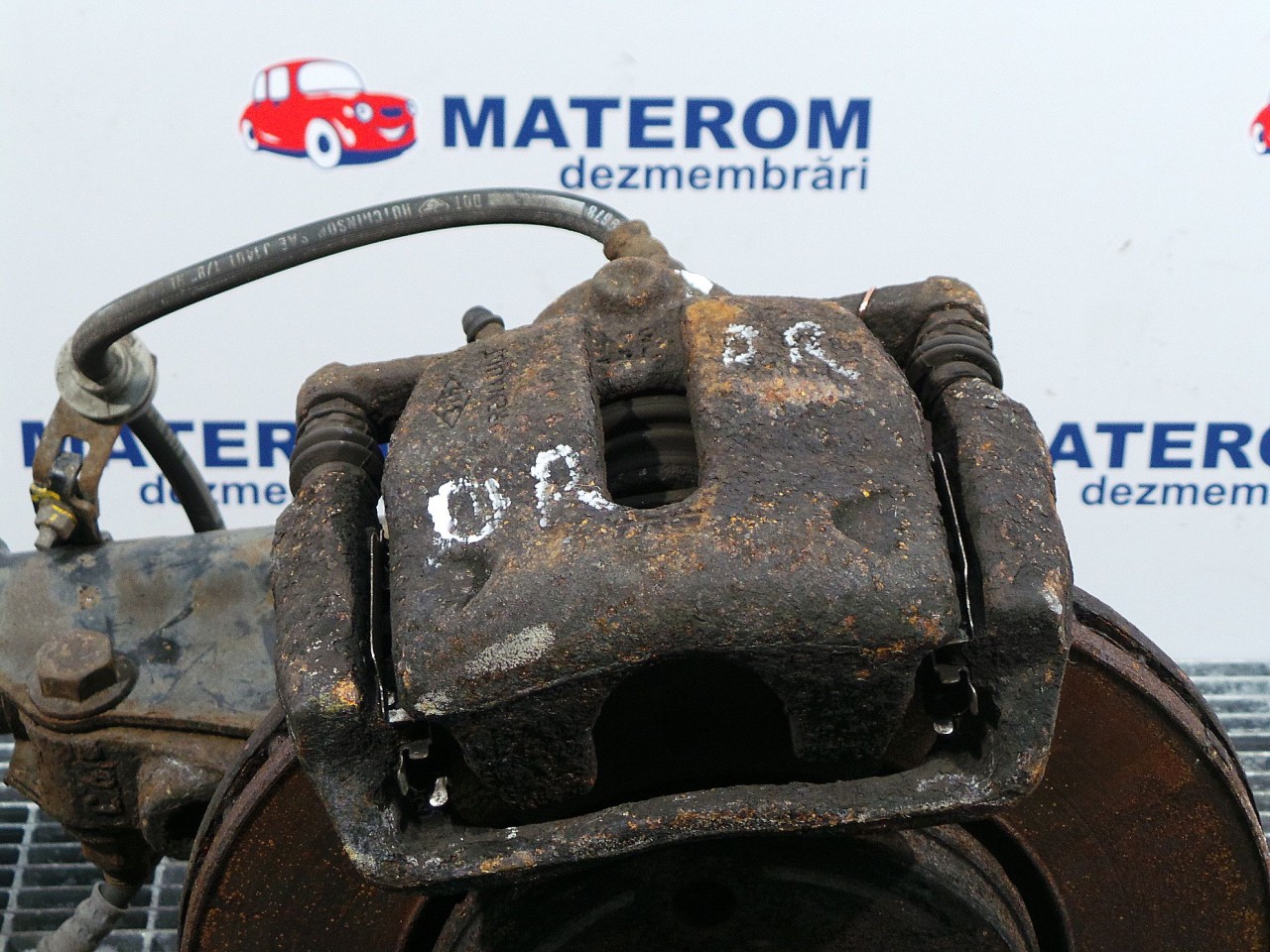 ETRIER FATA DREAPTA RENAULT KANGOO KANGOO 1.6 INJ 16V - (2008 2013)