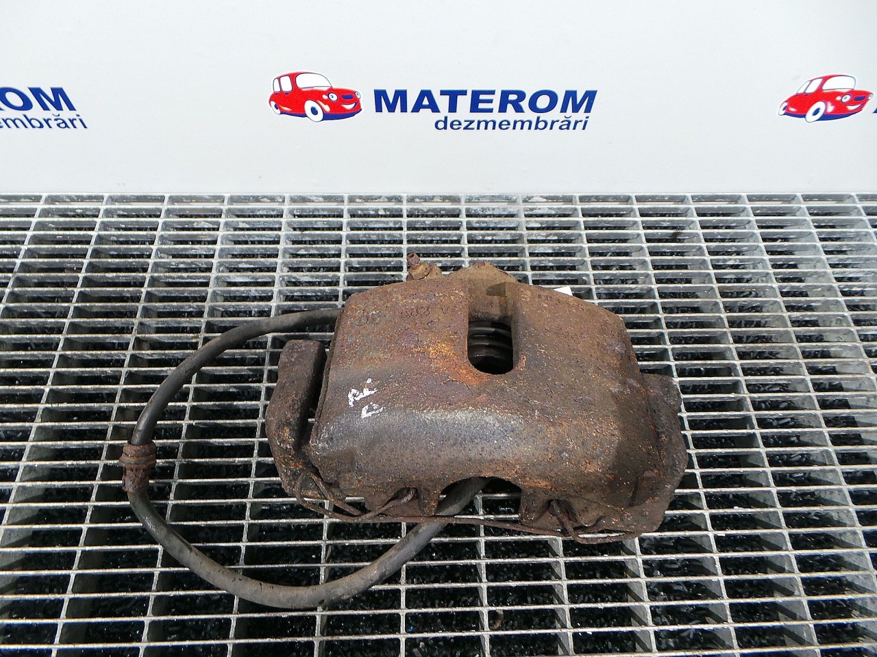 ETRIER FATA DREAPTA SEAT ALTEA 1.9 TDI - (2004 2009)
