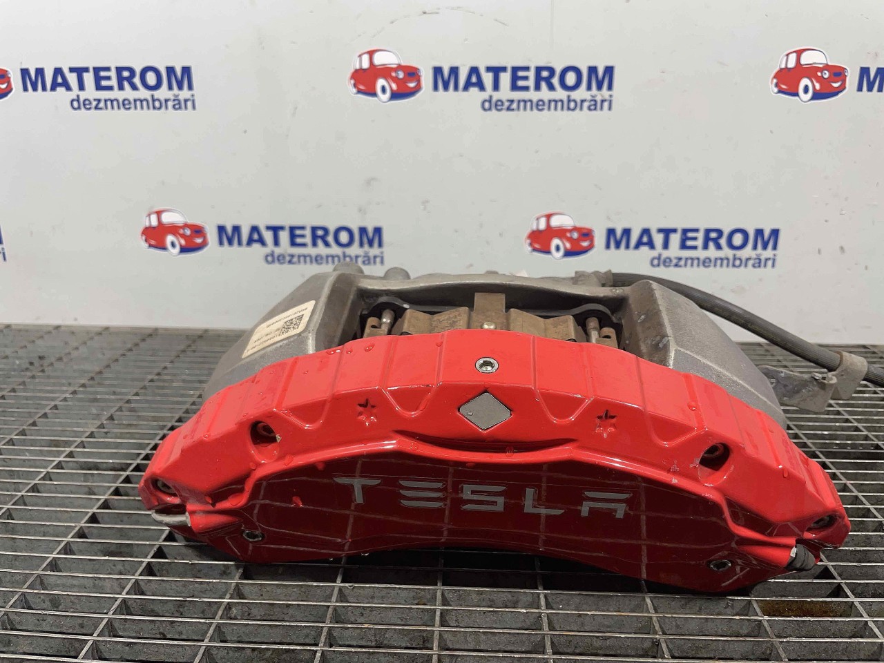 ETRIER FATA DREAPTA TESLA MODEL 3 80.5 KW462 CP - (2017 2023)