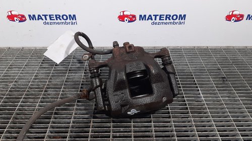 ETRIER FATA DREAPTA TOYOTA AURIS 1.4 D4D - (2012 2015)