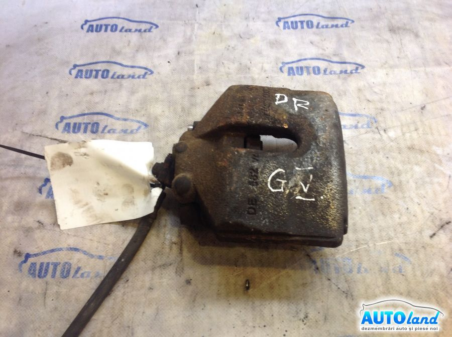 Etrier Fata Dreapta Volkswagen GOLF V 1K1 2003