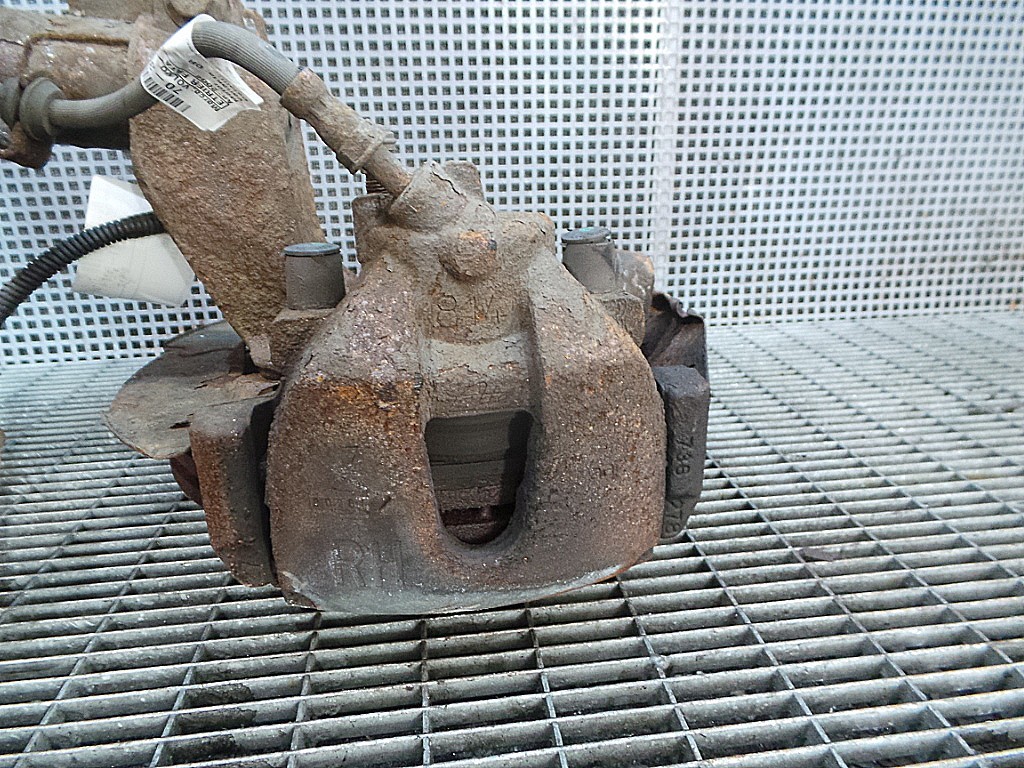 ETRIER FATA DREAPTA VOLVO S40 S40 - - (2004 2012)