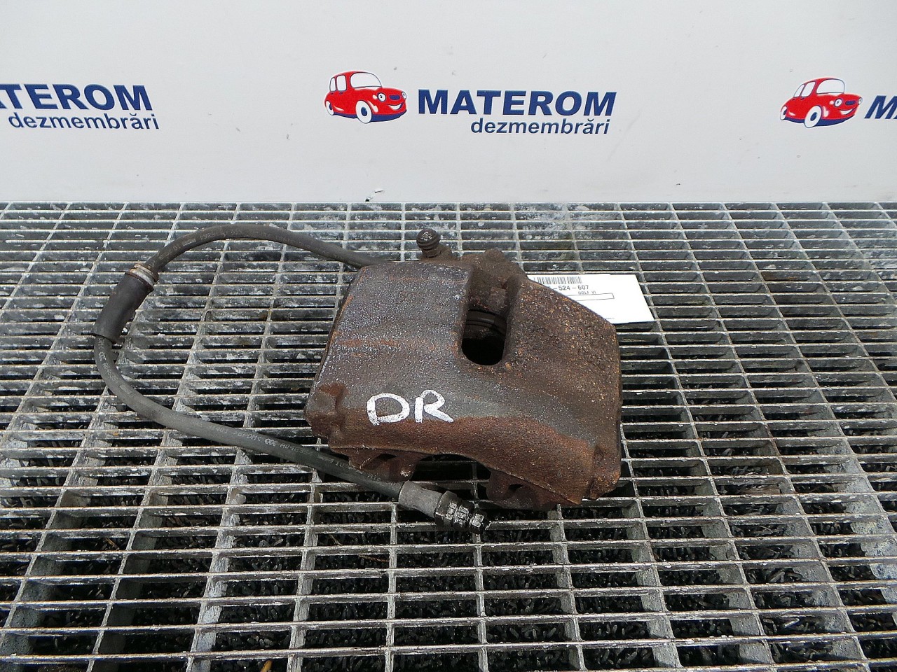 ETRIER FATA DREAPTA VW GOLF VI 2.0 TDI - (2008 2012)