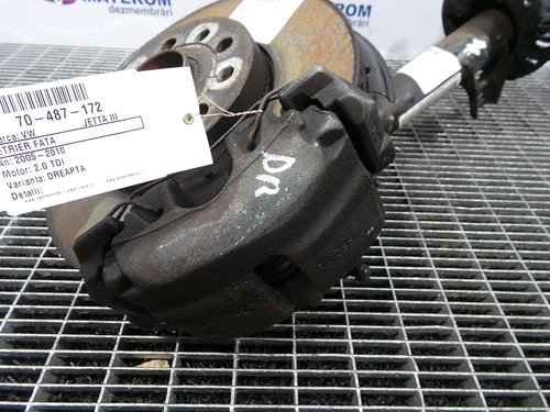 ETRIER FATA DREAPTA VW JETTA III 2.0 TDI - (2005 2010)