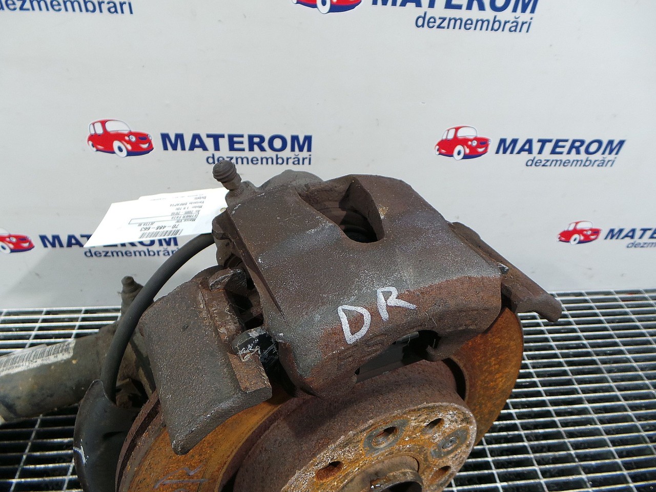 ETRIER FATA DREAPTA VW JETTA III JETTA III 1.9 TDI - (2005 2010)