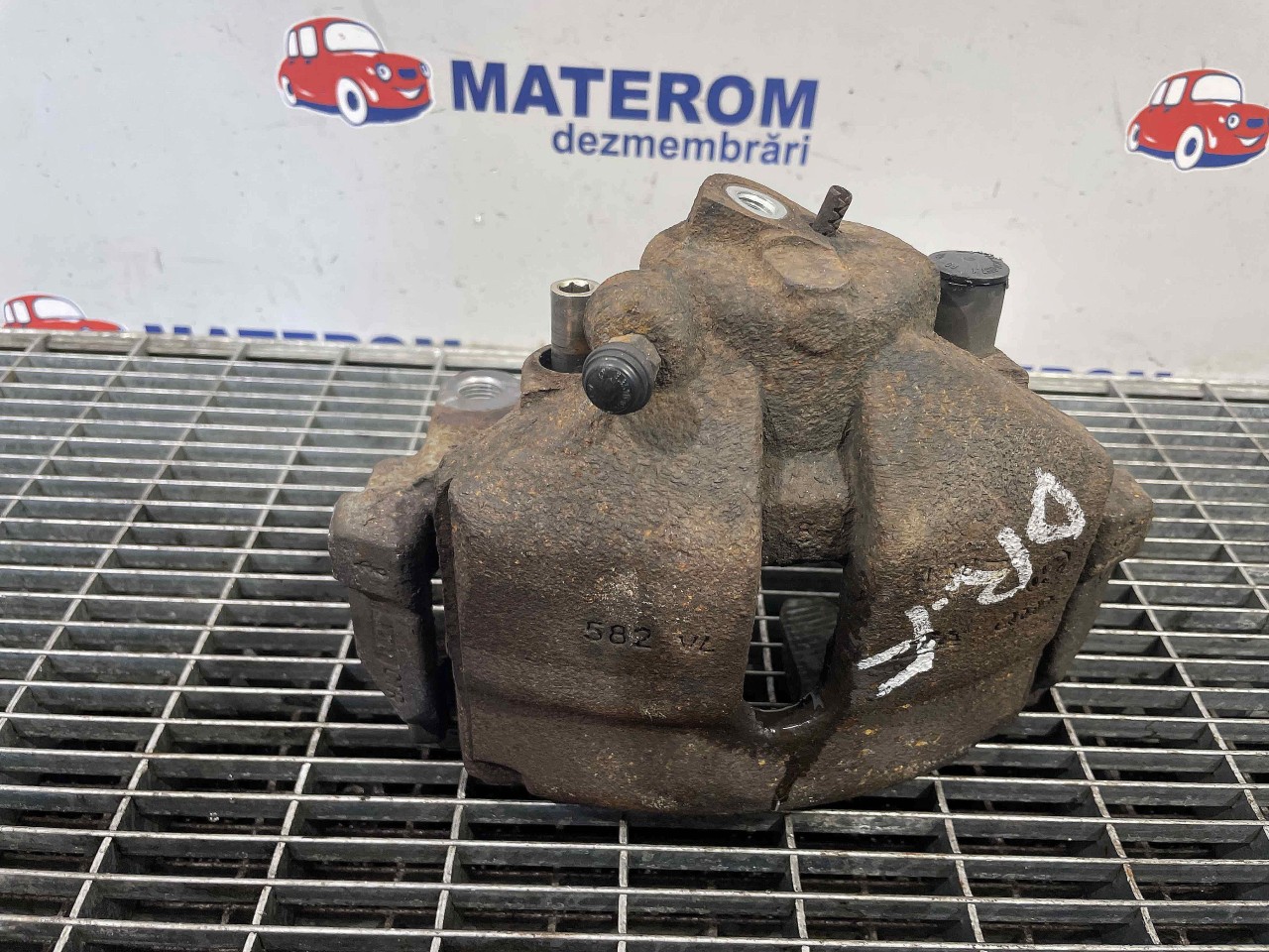 ETRIER FATA DREAPTA VW PASSAT CC PASSAT CC 2.0 TDI - (2012 2016)