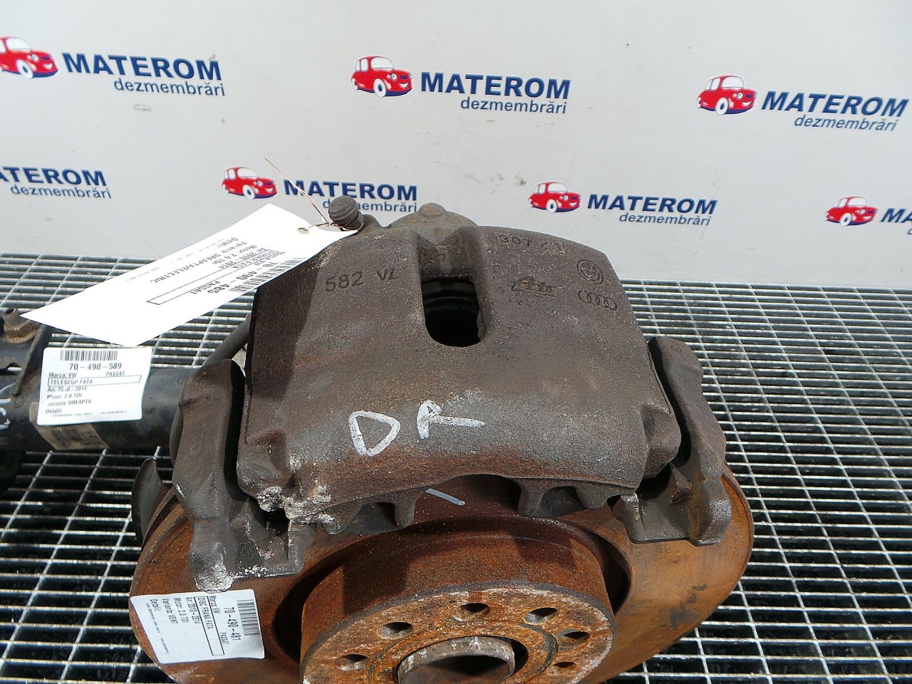 ETRIER FATA DREAPTA VW PASSAT PASSAT 2.0 TDI - (2010 2014)
