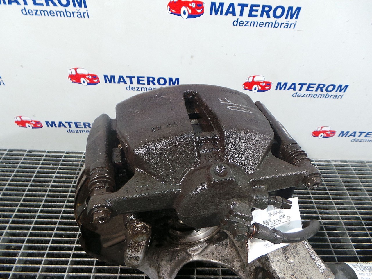 ETRIER FATA DREAPTA VW SHARAN 2.0 TDI - (2010 2015)