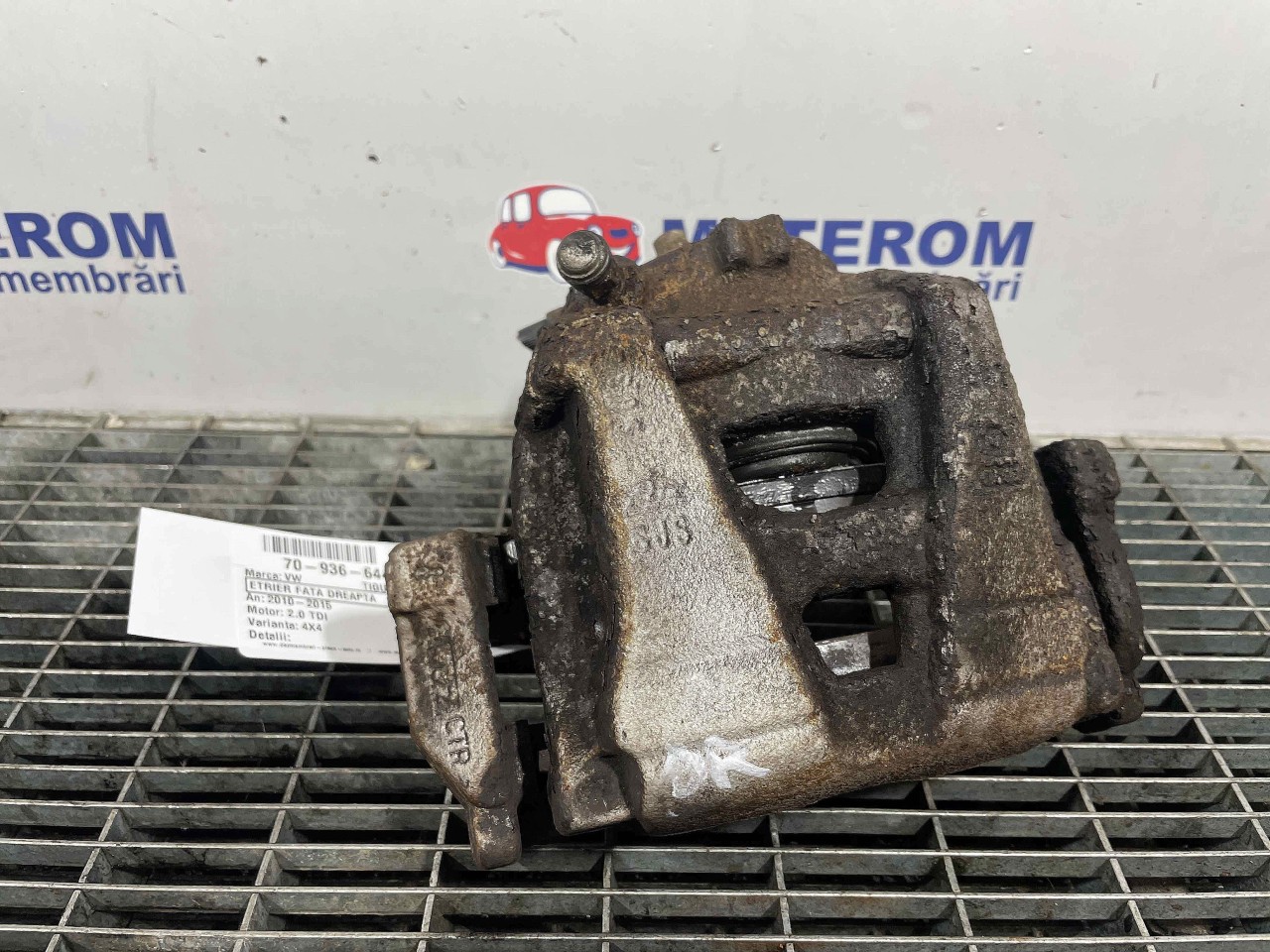 ETRIER FATA DREAPTA VW TIGUAN TIGUAN 2.0 TDI - (2010 2015)