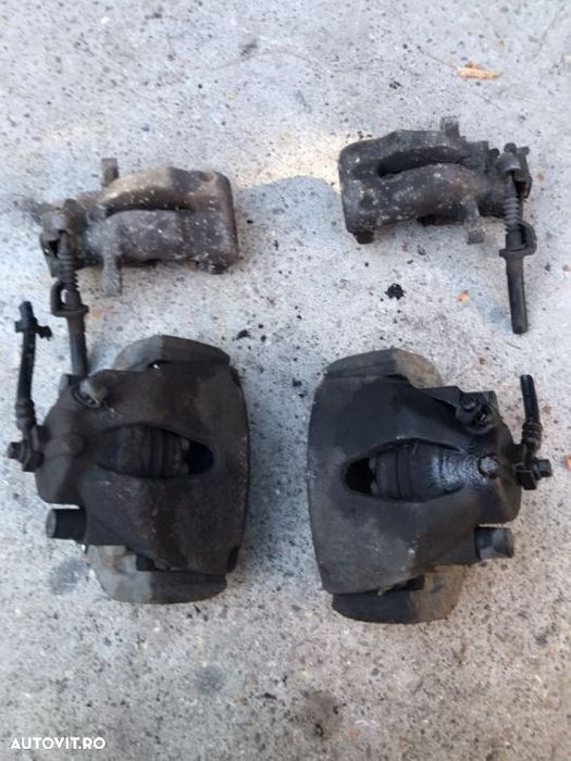 Etrier fata/spate stanga/dreapta Opel Zafira B 1.9CDTI.