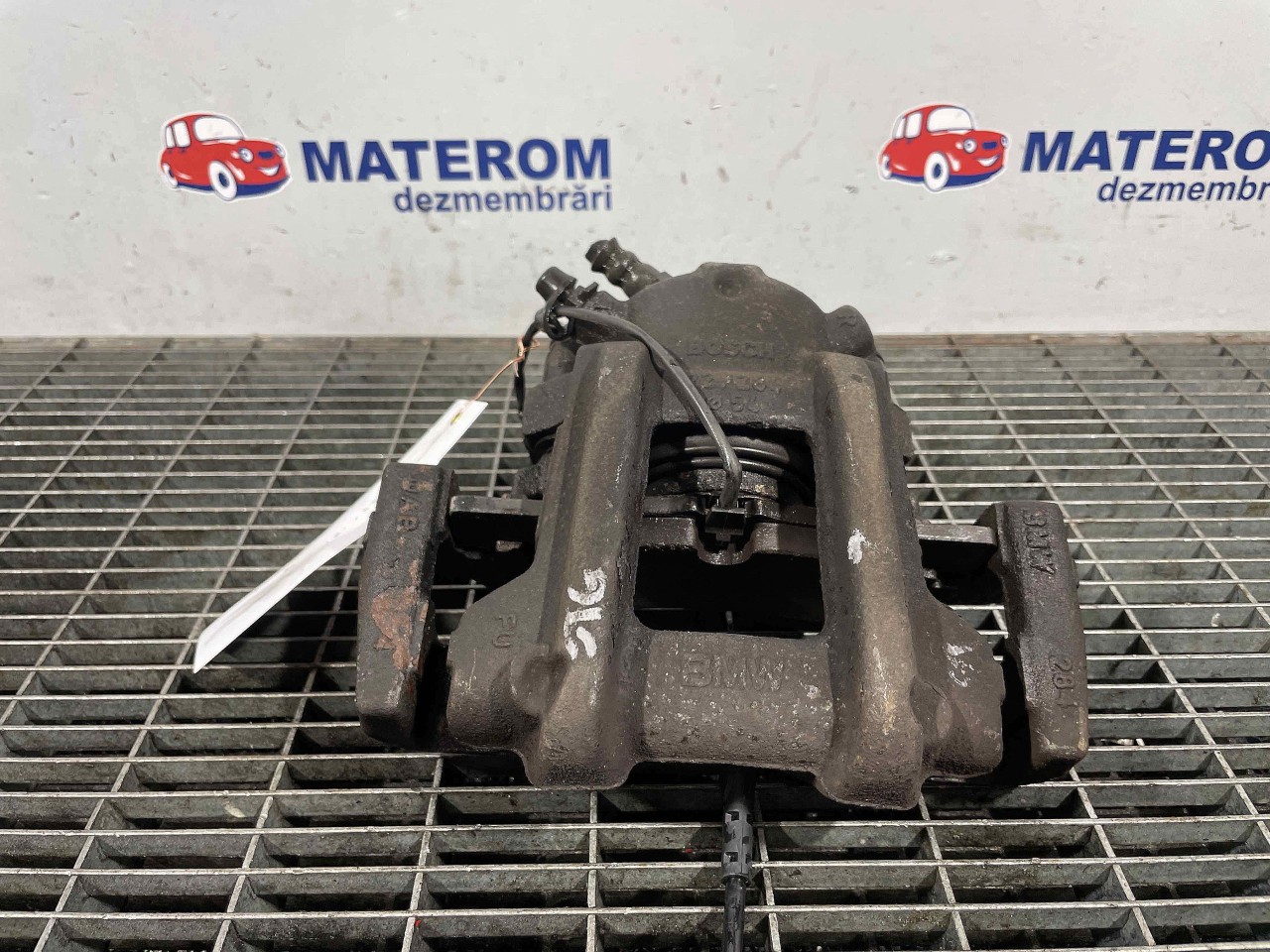 ETRIER FATA STANGA BMW SERIA 1 F20 1.5 D - (2015 2019)