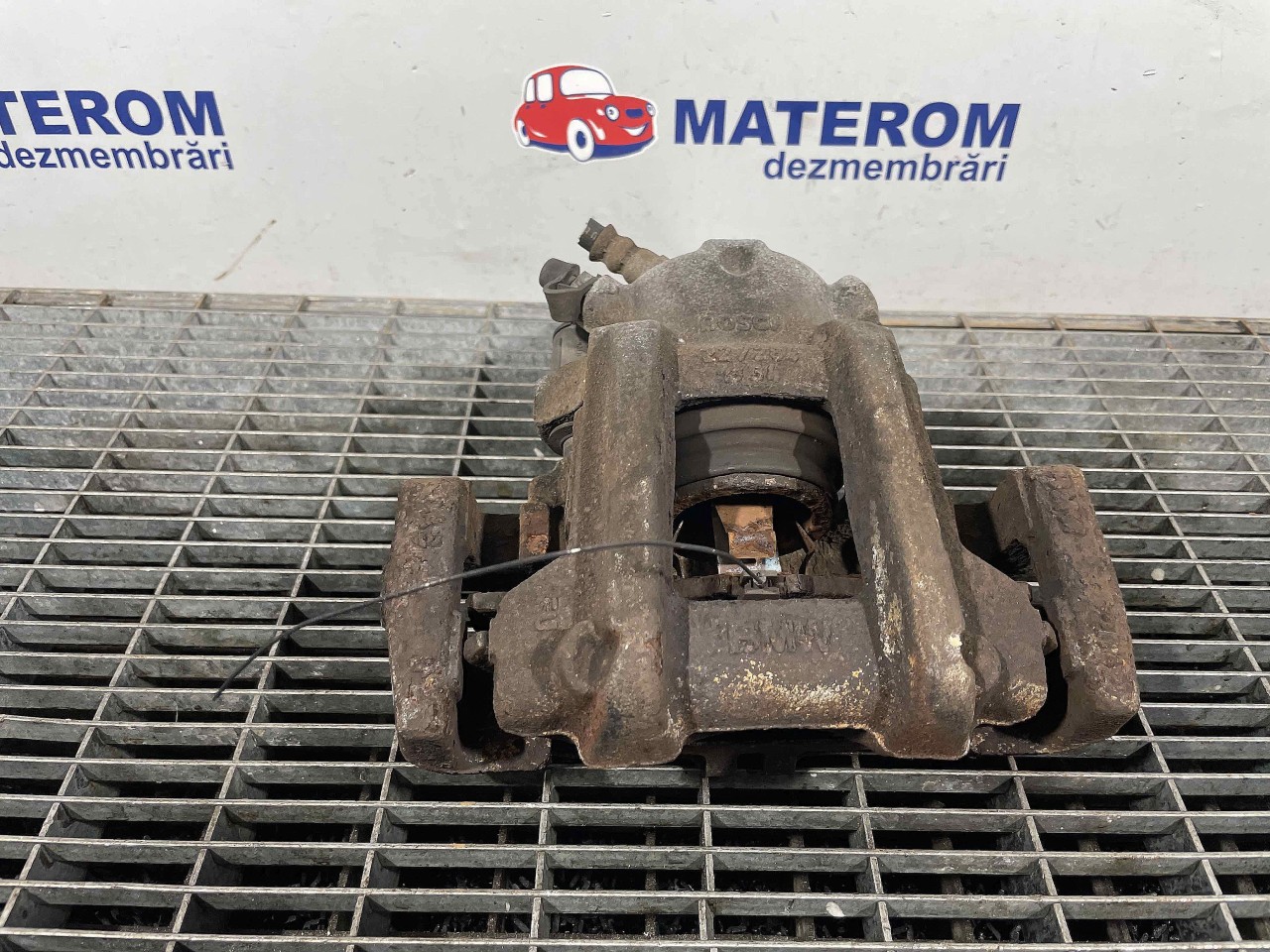 ETRIER FATA STANGA BMW SERIA 1 F20 SERIA 1 F20 1.6 D - (2011 2015)