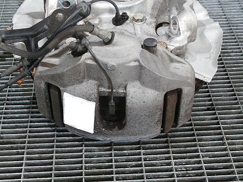 ETRIER FATA STANGA BMW SERIA 5 E 60 SERIA 5 E 60 - - (2004 2007)