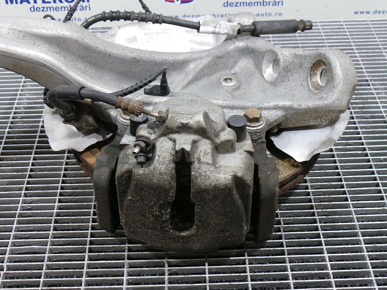 ETRIER FATA STANGA BMW SERIA 5 F 10 2.0 D - (2010 2017)
