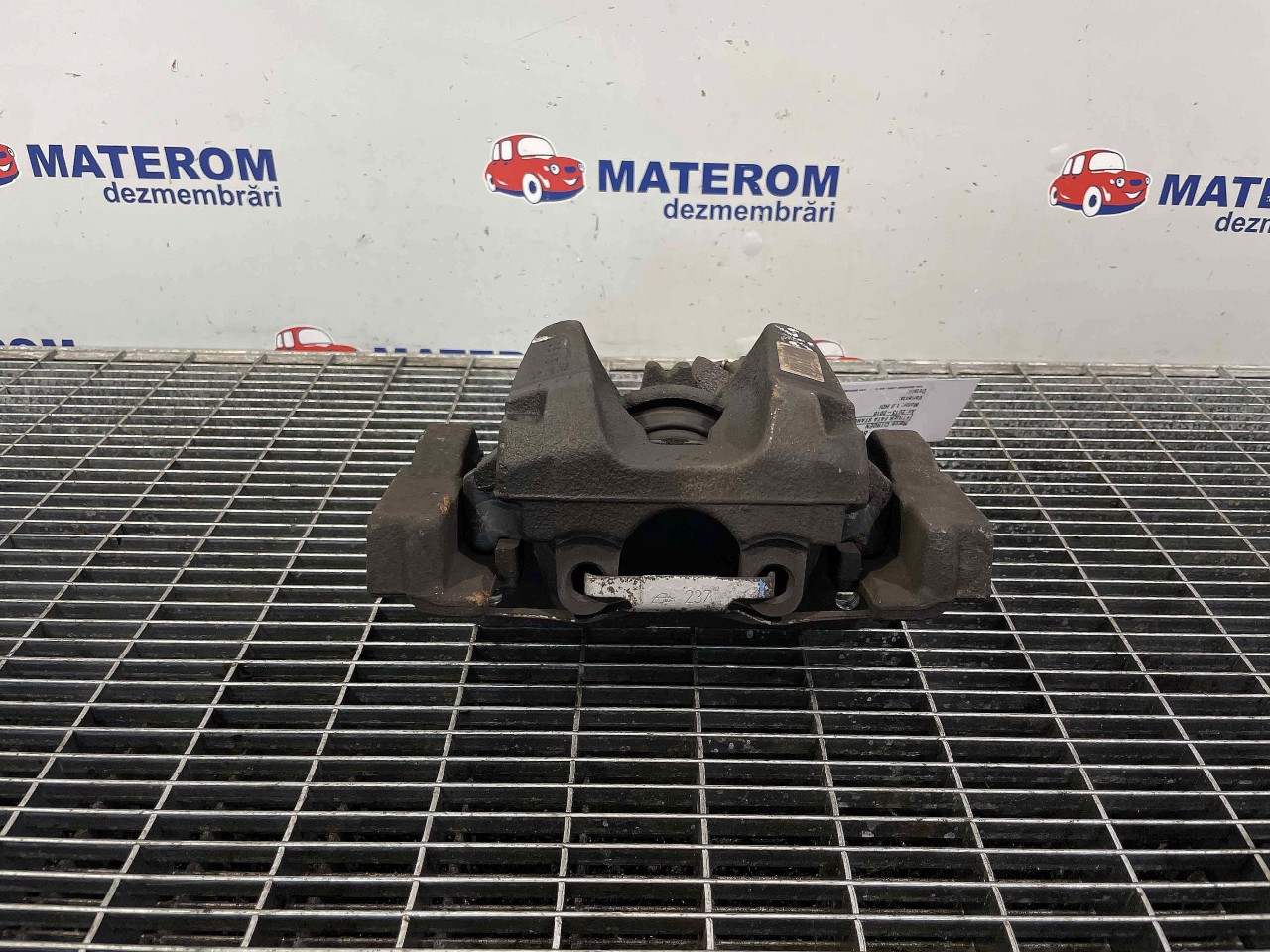 ETRIER FATA STANGA CITROEN C4 PICASSO C4 PICASSO 1.6 HDI - (2013 2018)