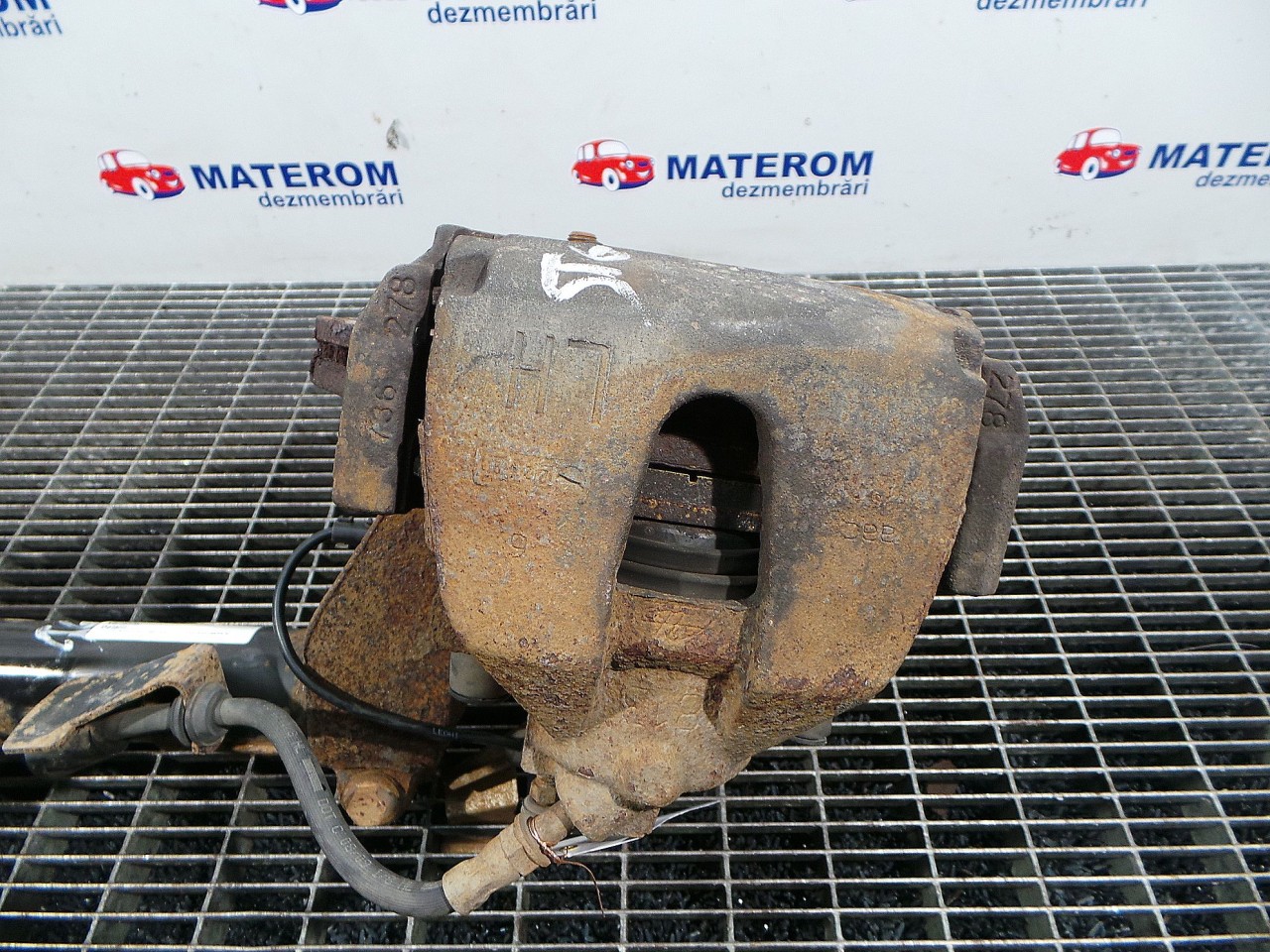 ETRIER FATA STANGA FORD FOCUS FOCUS 1.6 TDCI - (2008 2010)