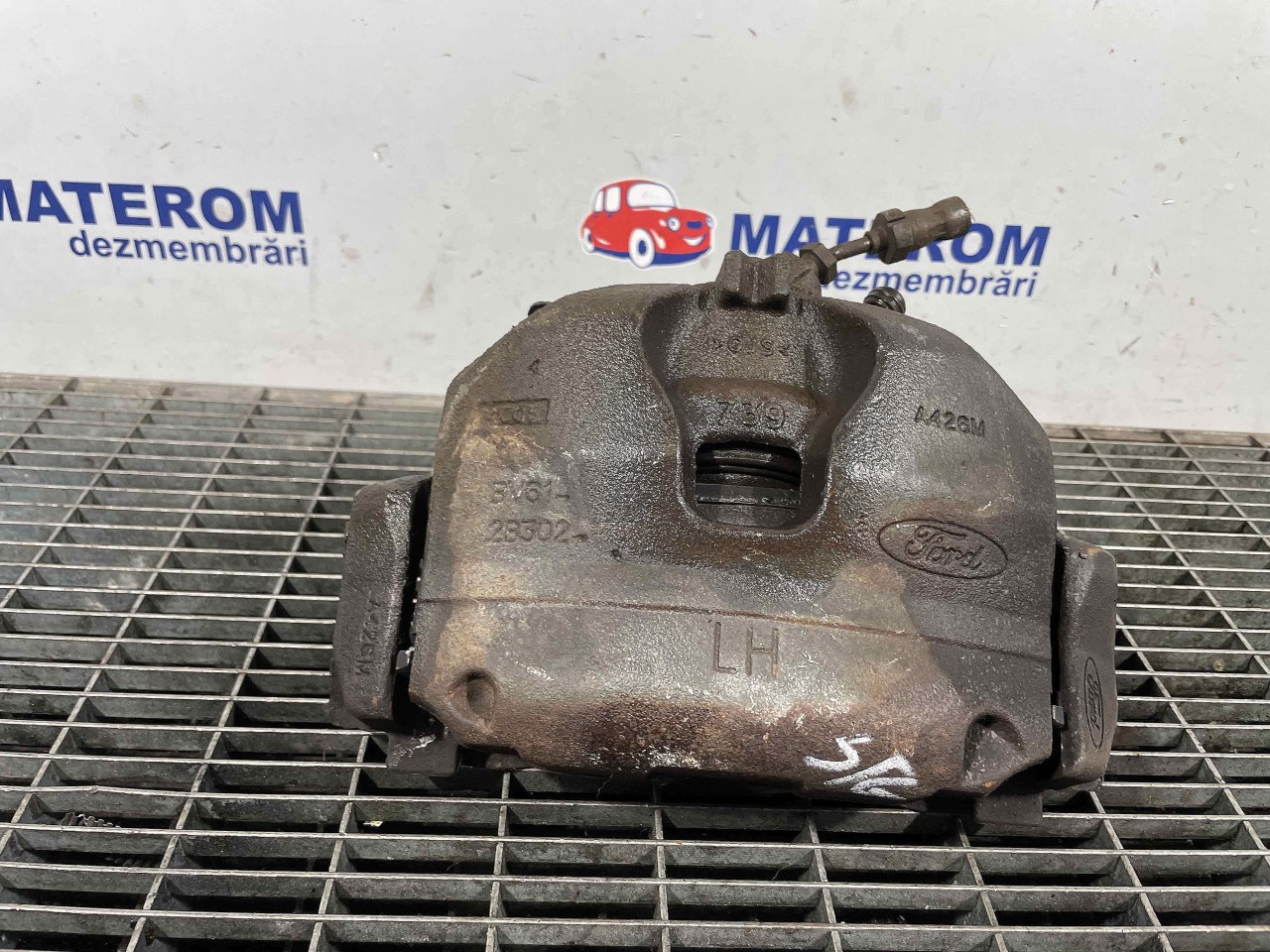 ETRIER FATA STANGA FORD KUGA 2.0 TDCI - (2012 2019)