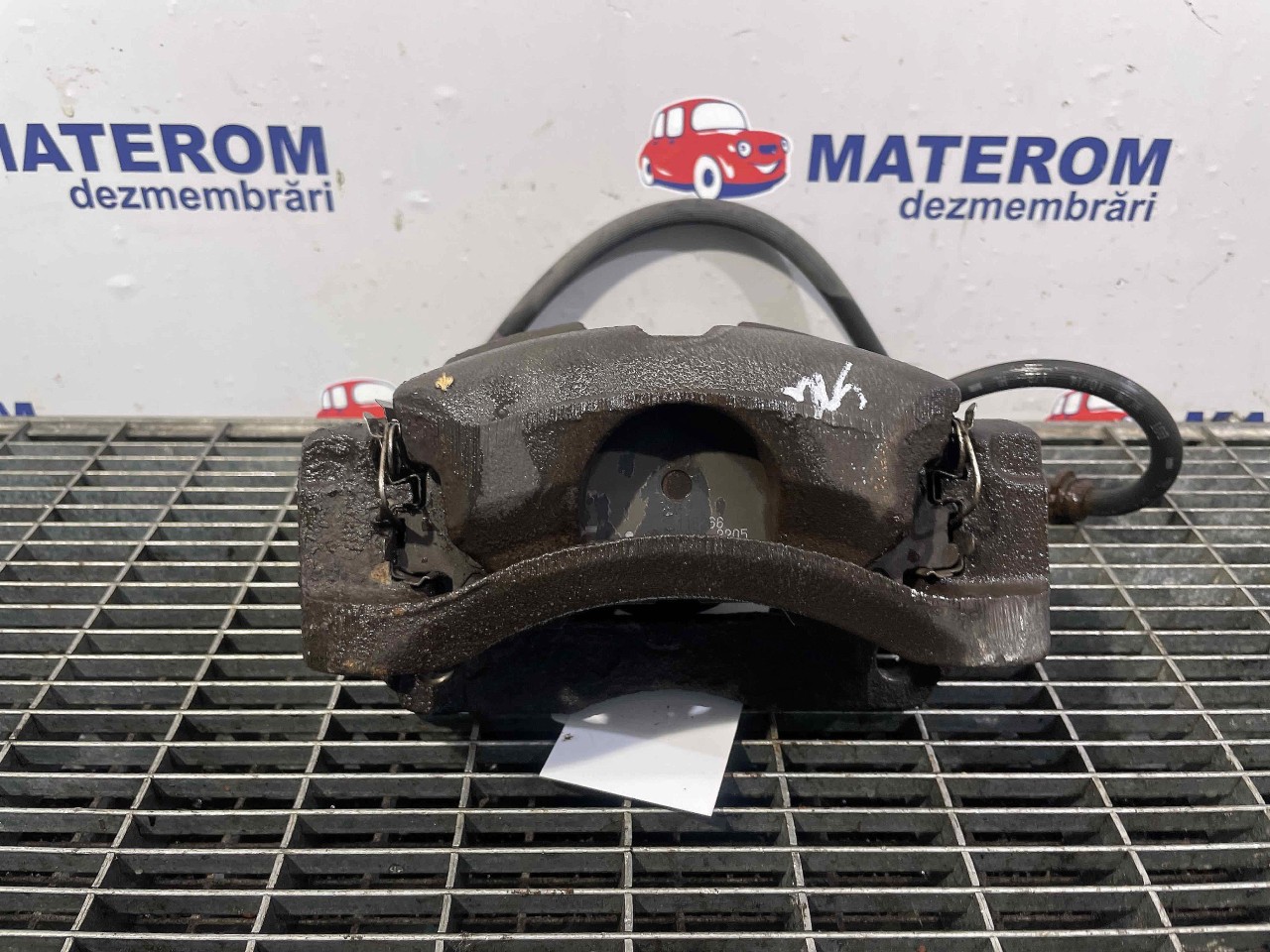 ETRIER FATA STANGA NISSAN QASHQAI 1.5 DCI - (2013 2017)