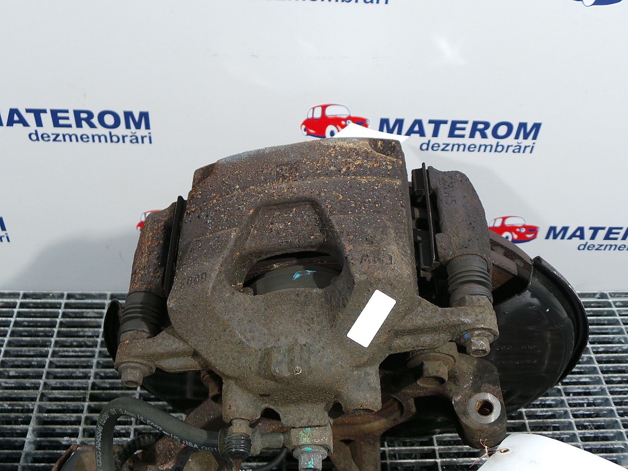 ETRIER FATA STANGA OPEL MOKKA B16DTH - (