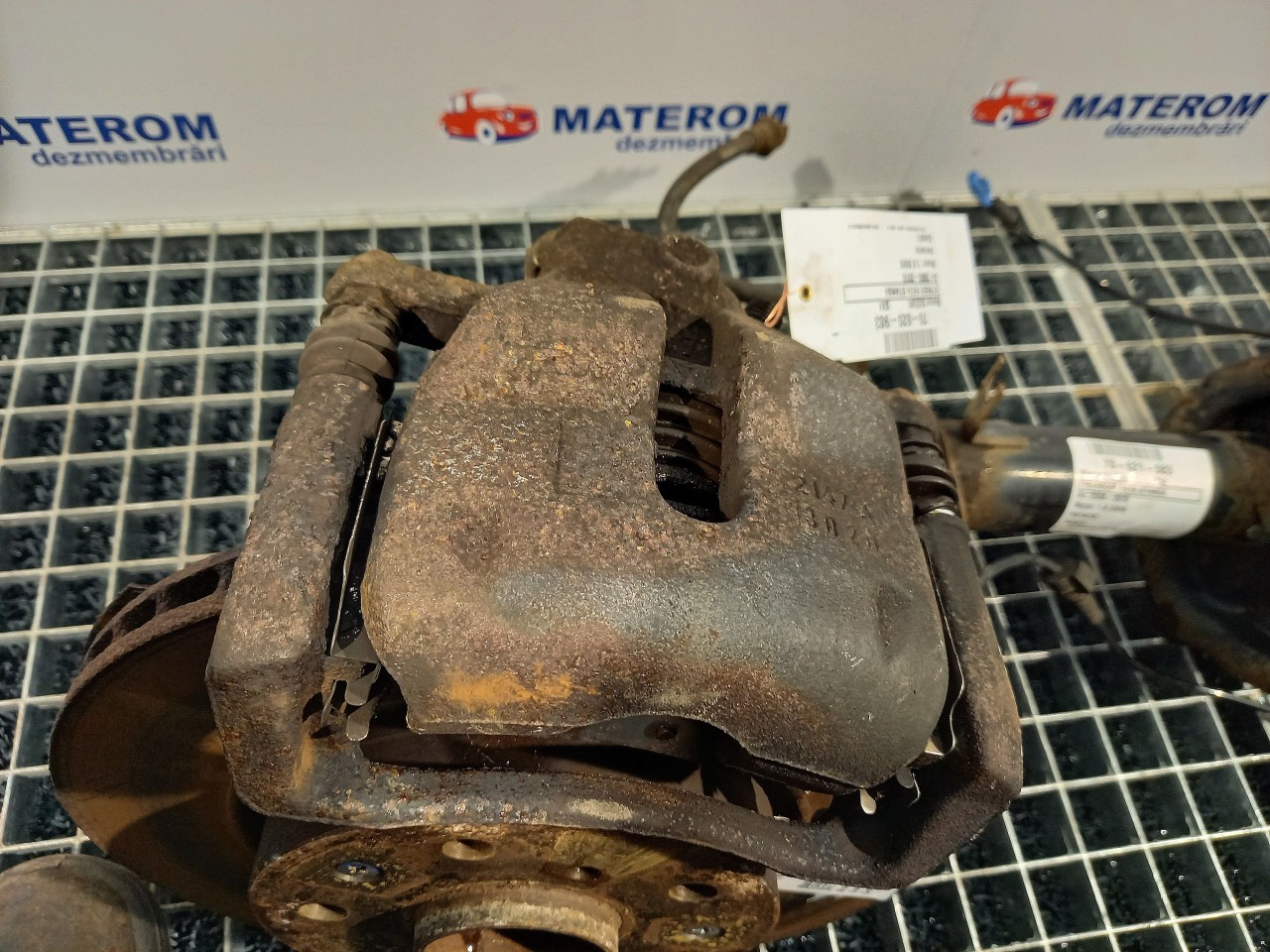 ETRIER FATA STANGA SUZUKI SX4 SX4 1.6 DDIS - (2006 2010)
