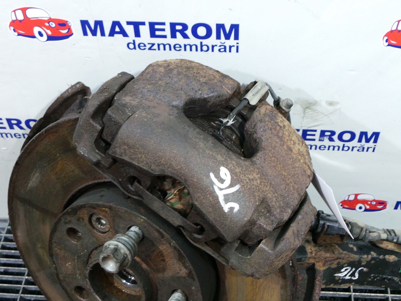 ETRIER FATA STANGA VW TOUAREG 2.5 TDI - (2002 2006)