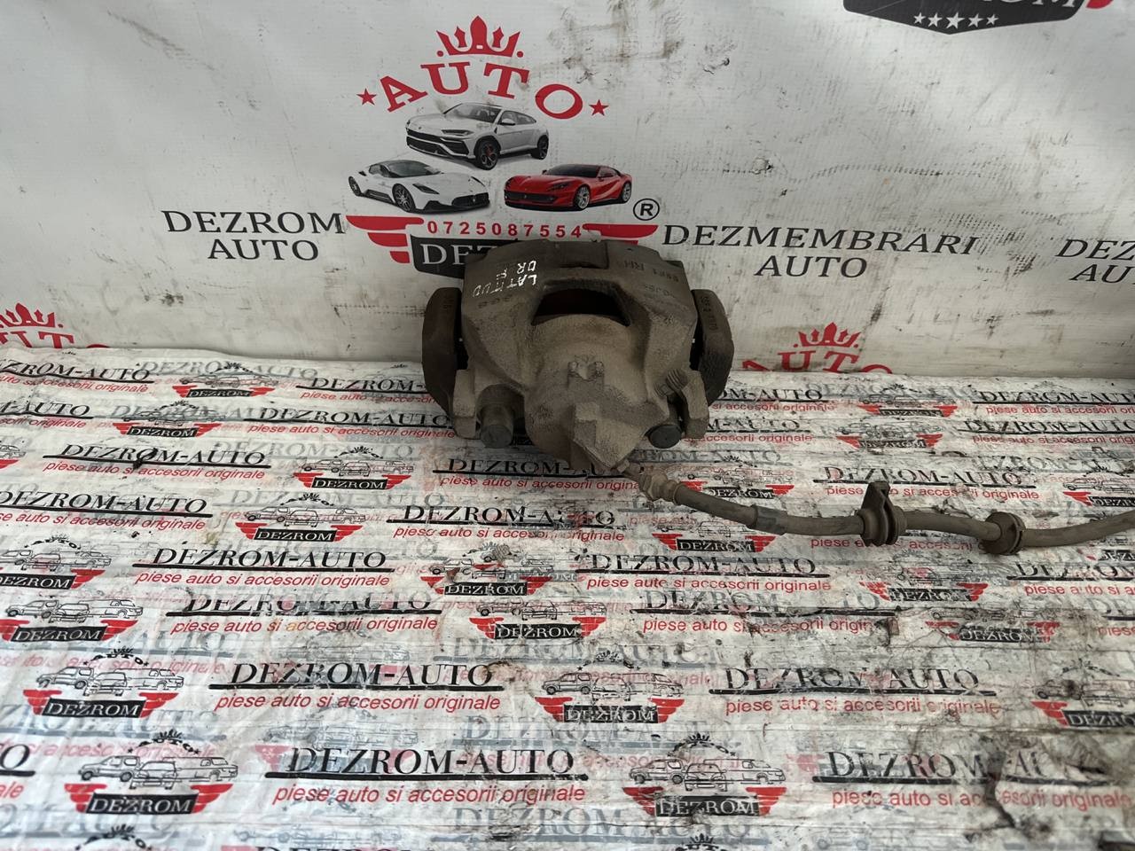 Etrier frana dreapta fata RENAULT Latitude 3.0 dCi 241 cai cod: 410010001R