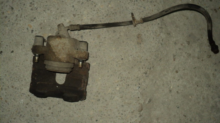 ETRIER FRANA DREAPTA FATA TOYOTA AVENSIS