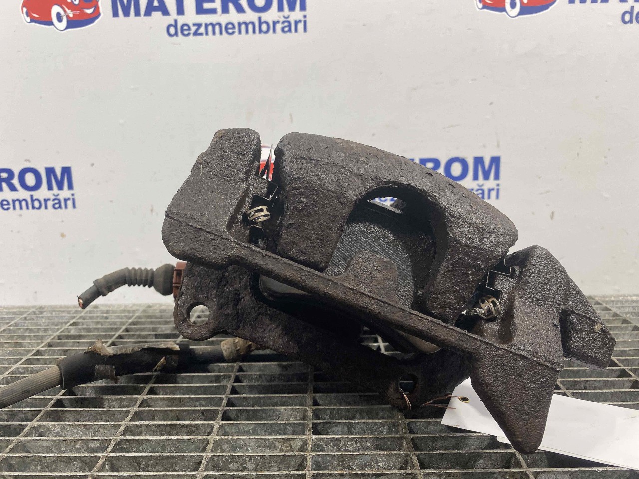 ETRIER SPATE DREAPTA AUDI A4 2.0 TDI - (2012 2015)