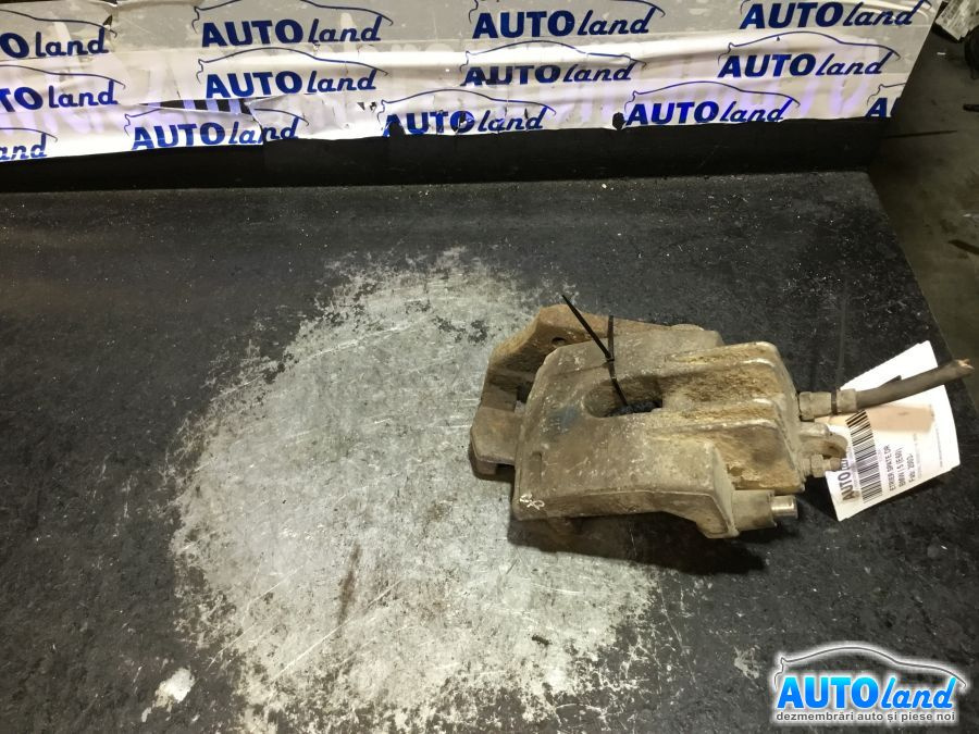 Etrier Spate Dreapta BMW 5 E60 2003