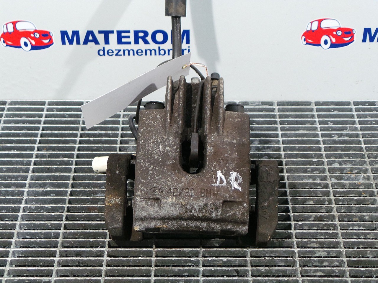 ETRIER SPATE DREAPTA BMW SERIA 5 E 60 2.0 D - (2004 2007)