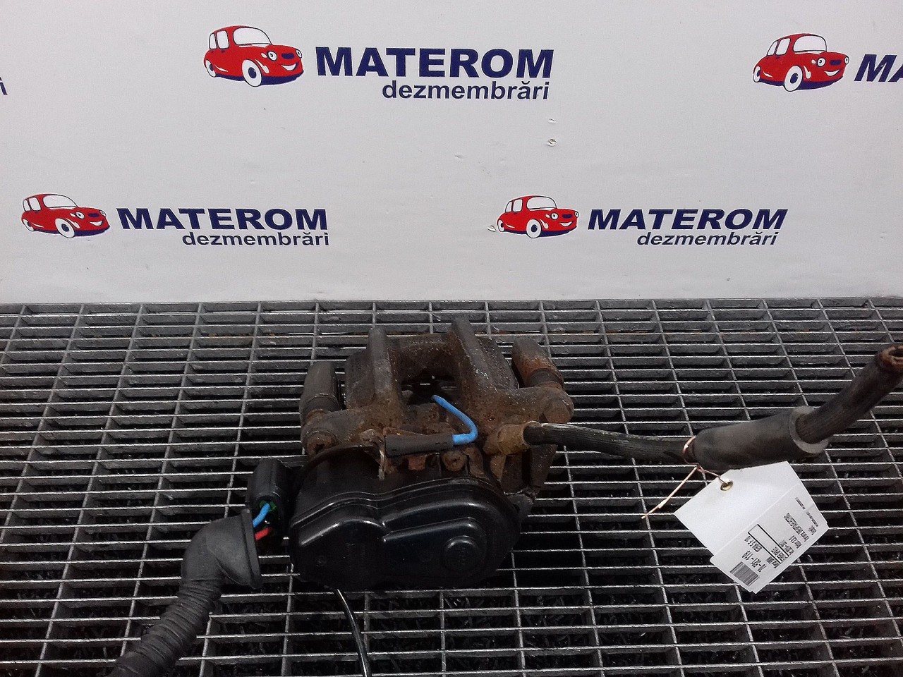 ETRIER SPATE DREAPTA BMW SERIA 5 F 10 2.0 D - (2014 2017)