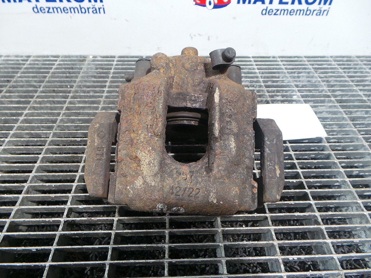 ETRIER SPATE DREAPTA BMW X3 X3 2.0 D - (2004 2007)