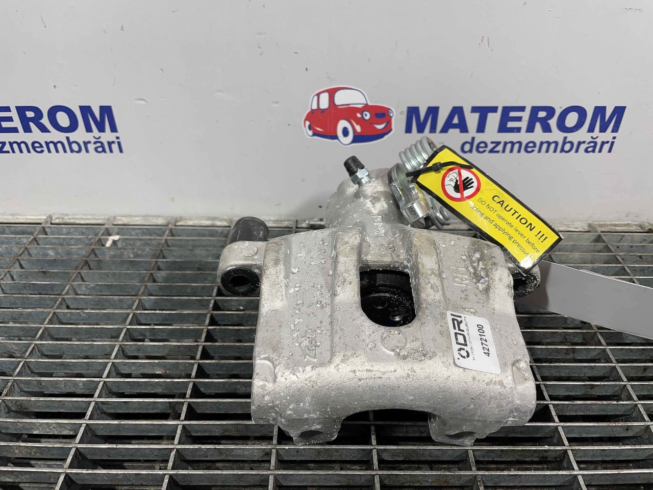 ETRIER SPATE DREAPTA FORD C-MAX 1.6 TDCI - (2007 2010)