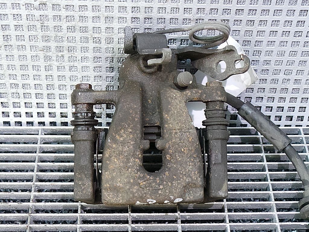 ETRIER SPATE DREAPTA FORD KUGA 2.0 TDCI - (2008 2012)