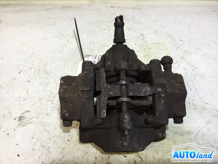 Etrier Spate Dreapta Mercedes-Benz C-CLASS W203 2000